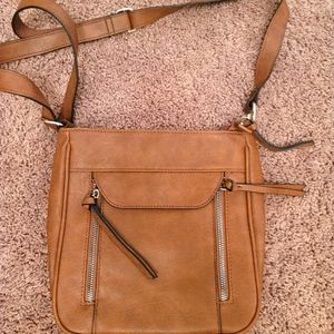 Bueno Brown Leather Purse